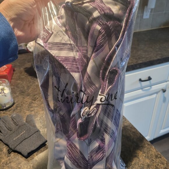 Thirty One 31 Retro Metro Fold Over In Plum Plaid Bag Purse Travel Crossbody NEW - Picture 7 of 7